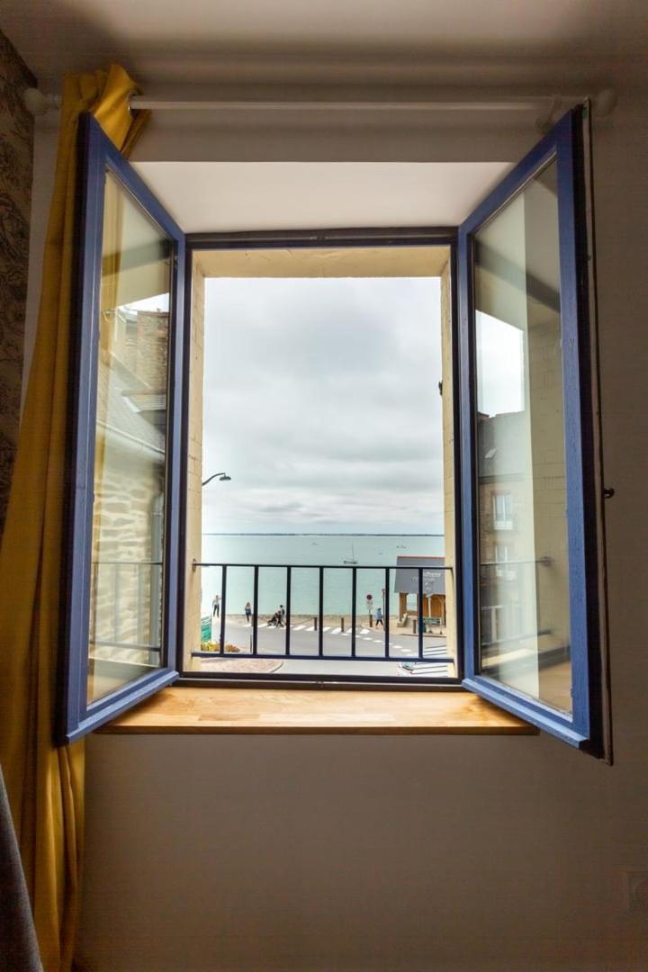 Apartamento LA BRISE- Joli T2 rénové - VUE MER - 1 chambre Cancale Exterior foto